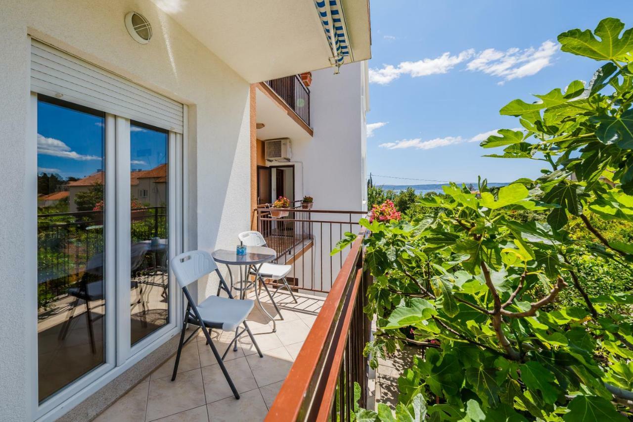 Apartments Mila Kastela Exterior photo